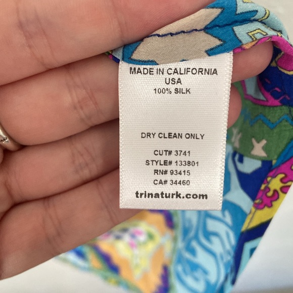 Trina Turk Silk Geometric Tank Blouse, size Small - Picture 6 of 6